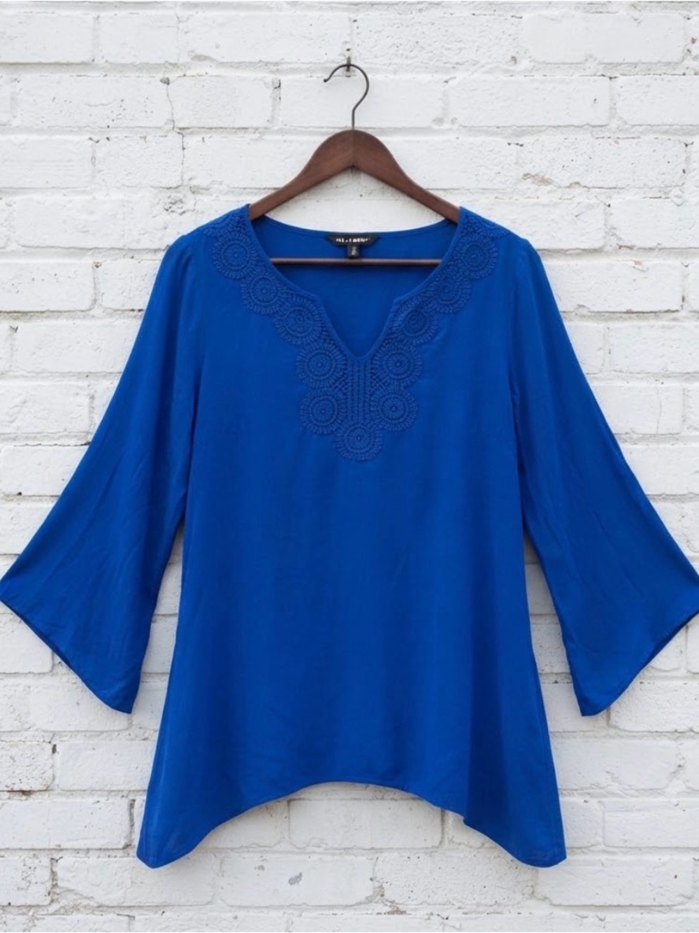 Zac & Rachel Royal Blue Crochet V-Neck Long Sleeve Tunic